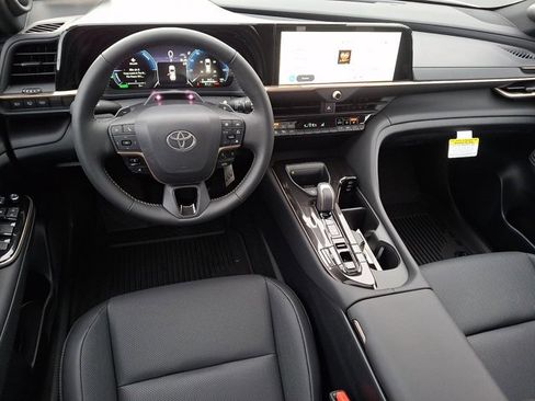 New 2026 Toyota Crown Signia image 10