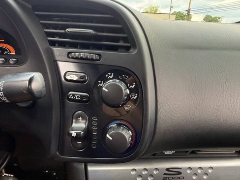 Used 2007 Honda S2000 image 25