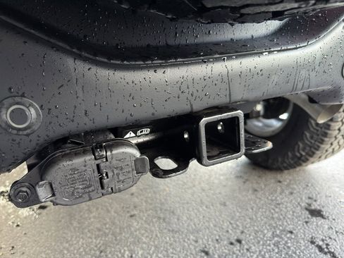 New 2025 Ford Bronco Heritage Edition image 6