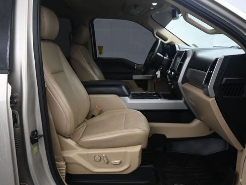 Used 2018 Ford F250 Lariat w/ Chrome Package image 11