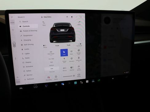 Used 2024 Tesla Model X AWD/4WD image 14