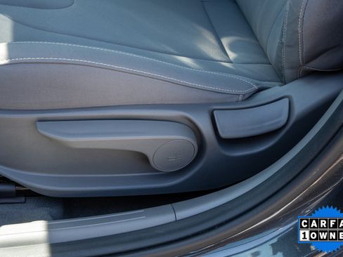 Used 2023 Hyundai Elantra SEL w/ Convenience Package FWD image 30
