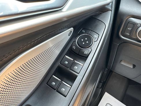 Certified 2020 Ford Explorer Platinum w/ Premium Technology Package AWD/4WD image 12