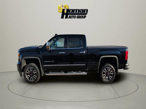 Used 2017 GMC Sierra 3500 Denali w/ Duramax Plus Package image 6