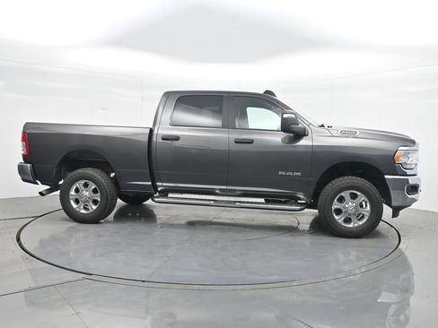 Used 2024 RAM 2500 Big Horn AWD/4WD image 3