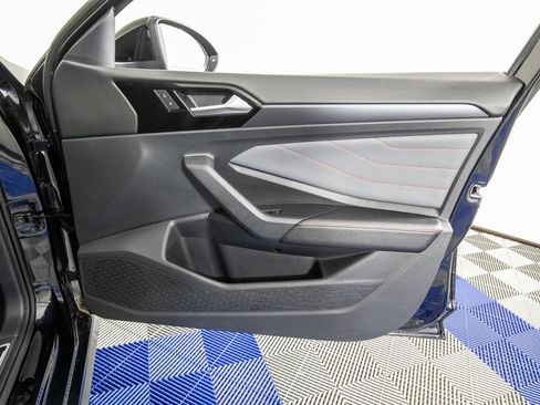 Used 2025 Volkswagen Jetta GLI Autobahn FWD image 16