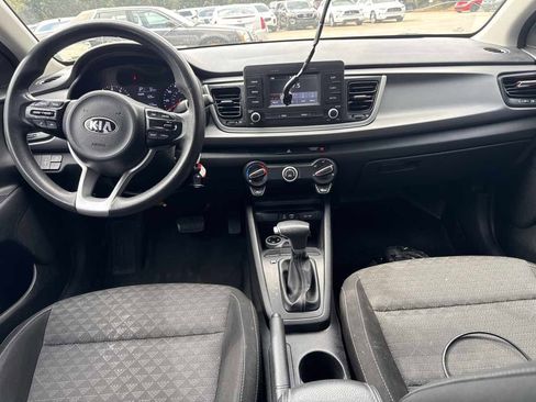 Used 2018 Kia Rio S image 9