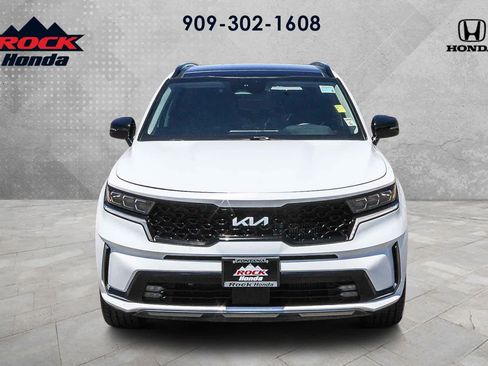 Used 2023 Kia Sorento SX FWD image 2