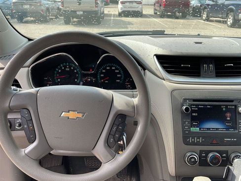 Used 2015 Chevrolet Traverse LS AWD/4WD image 4