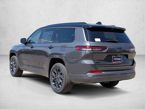 New 2026 Jeep Grand Cherokee L Summit w/ Obsidian Package AWD/4WD image 9