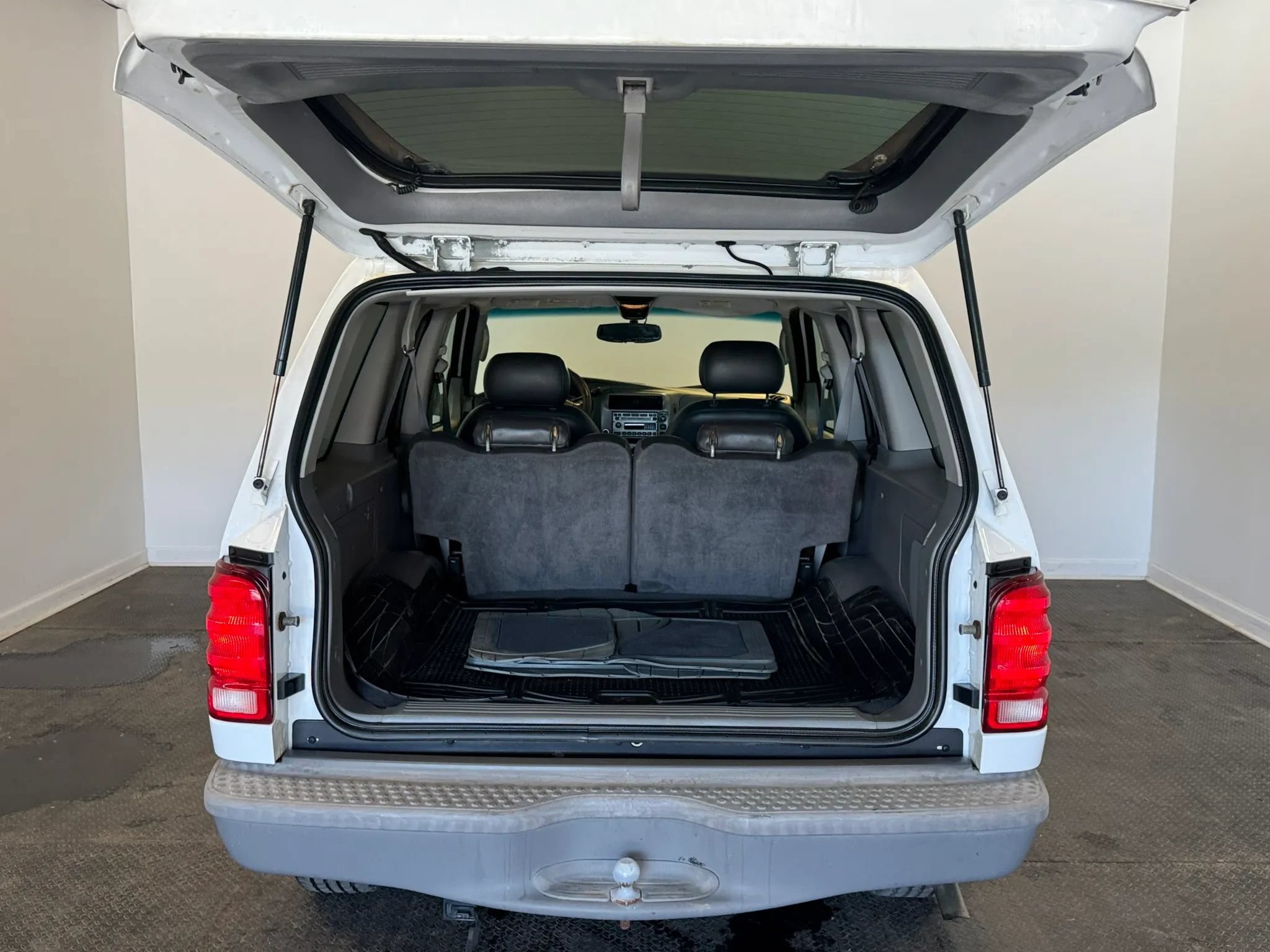 Used 2003 Ford Explorer RWD image 22