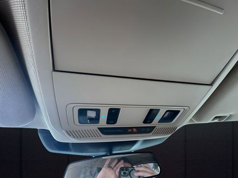 Used 2023 Ford Explorer 4WD image 26