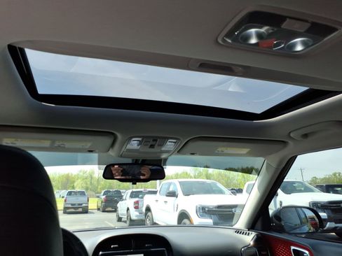 Used 2023 Kia Soul GT-Line FWD image 10