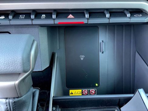 New 2026 Toyota Tundra Platinum AWD/4WD image 19