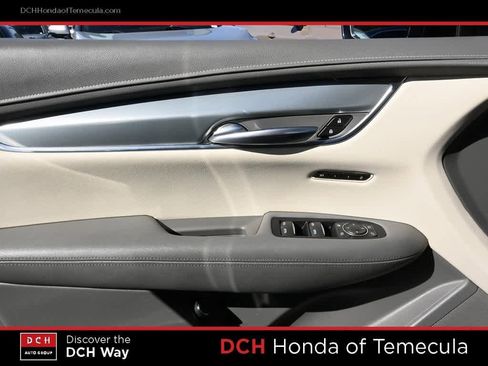 Used 2019 Cadillac XT5 Luxury image 16