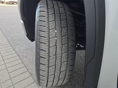 Used 2020 GMC Sierra 1500 SLT w/ SLT Premium Plus Package image 31