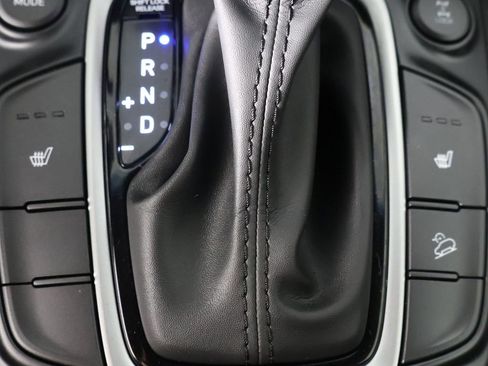 Used 2020 Hyundai Kona SEL AWD/4WD image 44