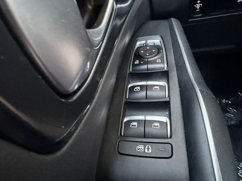 Used 2025 Kia Sorento S FWD image 27