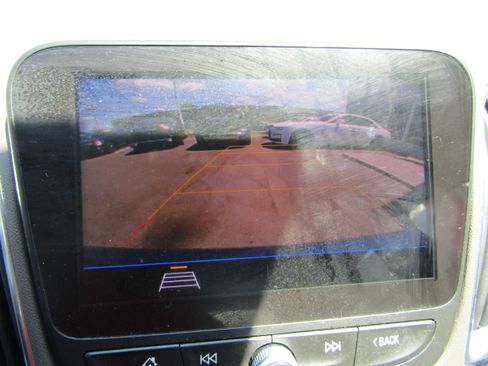Used 2020 Chevrolet Malibu LT FWD image 21