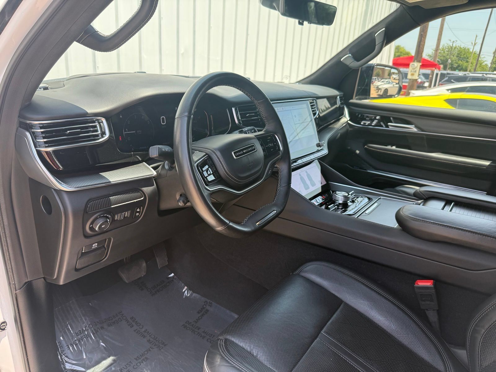 Used 2024 Jeep Grand Wagoneer L Series II w/ Quick Order Packagew 28T AWD/4WD image 18