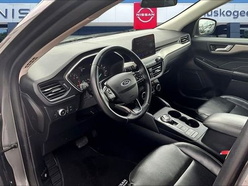 Used 2022 Ford Escape SEL w/ Class II Trailer Tow Package image 14