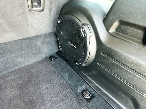 Certified 2023 Jeep Wrangler Unlimited AWD/4WD image 31