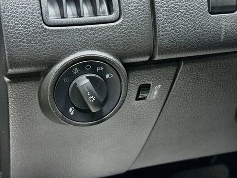 Used 2009 Ford Edge Limited FWD image 11