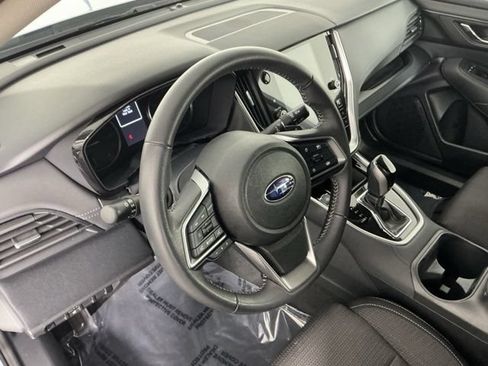 Used 2024 Subaru Outback Premium AWD/4WD image 32