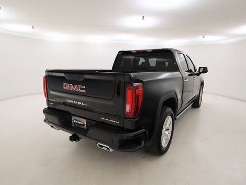 Used 2025 GMC Sierra 1500 Denali w/ Technology Package image 3