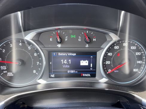 Used 2019 Chevrolet Equinox LT w/ Driver Convenience Package FWD image 18