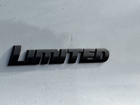 Used 2019 Toyota 4Runner Limited w/ Wilderness Package AWD/4WD image 5