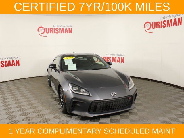 Used 2025 Toyota GR86 RWD image 11