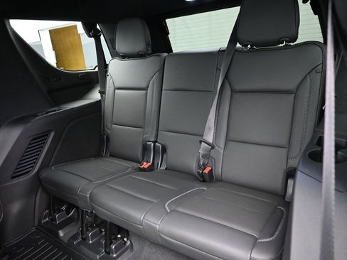 Used 2022 GMC Yukon Denali w/ Denali Premium Package image 28