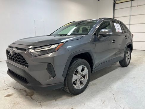 Used 2022 Toyota RAV4 XLE image 12