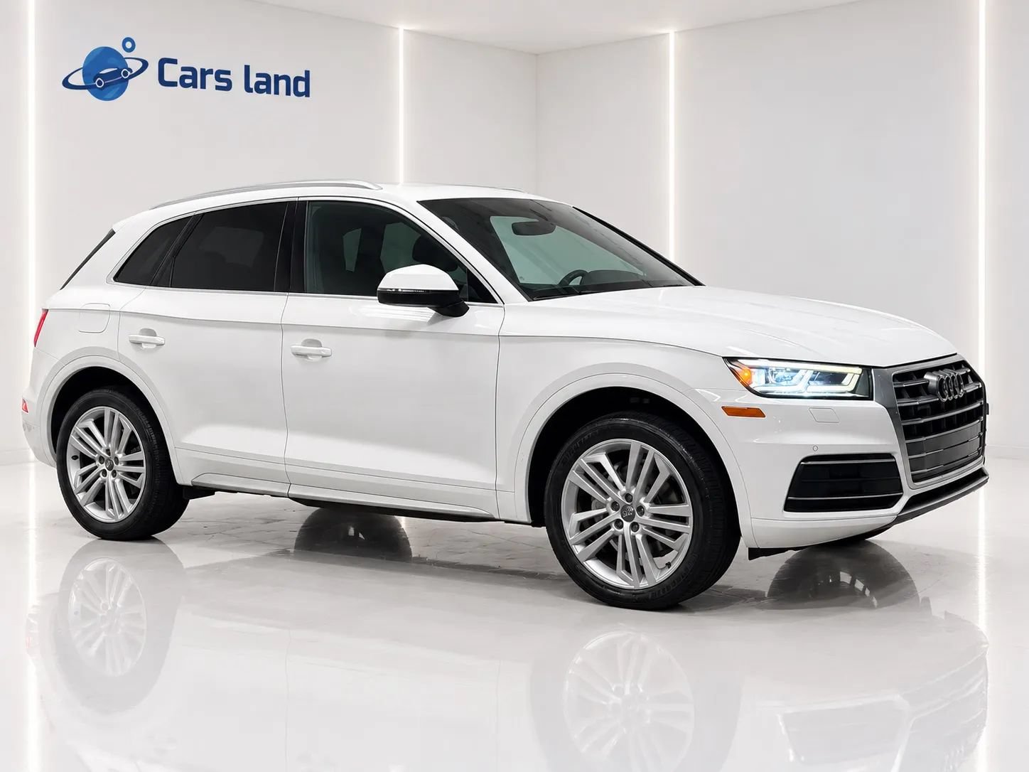 Used 2019 Audi Q5 2.0T Premium Plus w/ Premium Plus Package AWD/4WD image 2