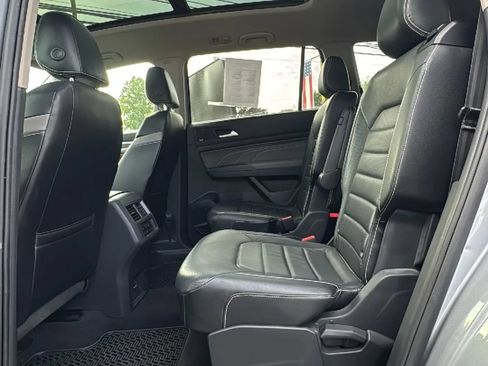 Used 2021 Volkswagen Atlas SEL Premium AWD/4WD image 16