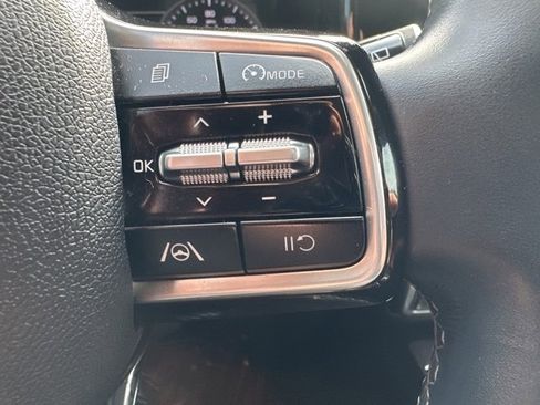 Used 2021 Kia Sorento S image 17