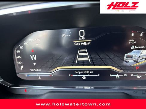 Certified 2024 GMC Yukon AT4 w/ AT4 Premium Package AWD/4WD image 32