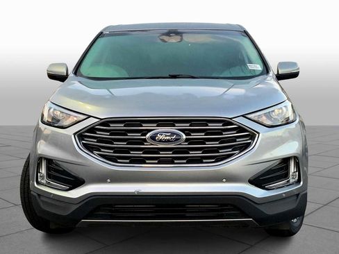 Used 2022 Ford Edge Titanium image 3