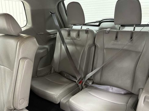 Used 2012 Toyota Highlander Limited w/ Tow Pkg image 26