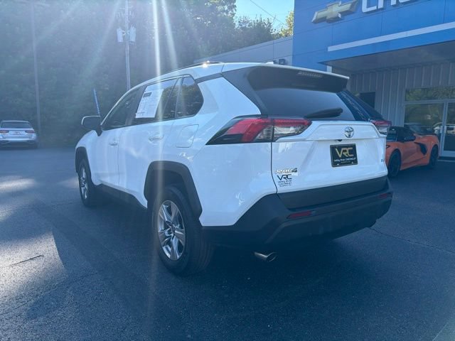 Used 2025 Toyota RAV4 XLE FWD image 5