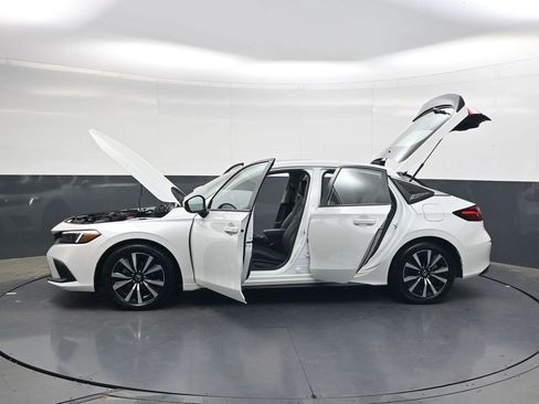 Used 2024 Honda Civic EX-L image 35