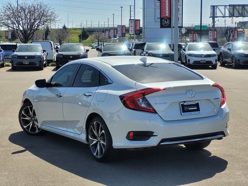 Used 2021 Honda Civic Touring image 7