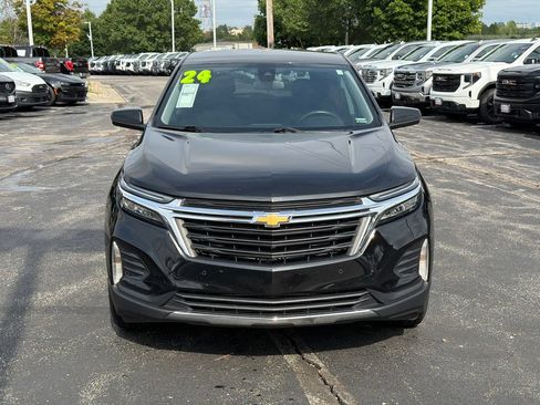 Used 2024 Chevrolet Equinox LT AWD/4WD image 2
