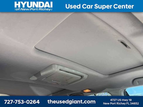 Used 2016 Honda Pilot Elite image 9