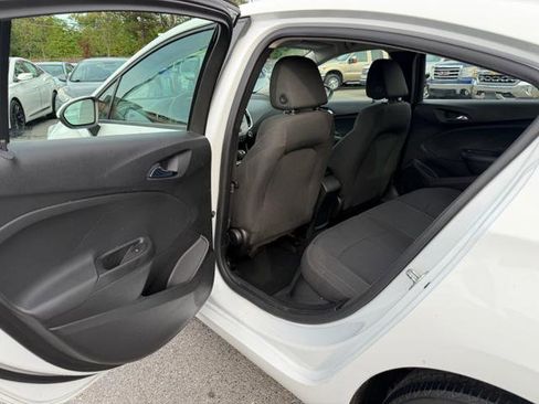 Used 2016 Chevrolet Cruze LS image 13