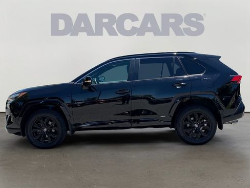 Used 2023 Toyota RAV4 SE w/ Convenience Package AWD/4WD image 3