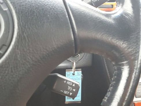 Used 2006 Lexus SC 430 Convertible w/ Preferred Accessory Pkg image 25