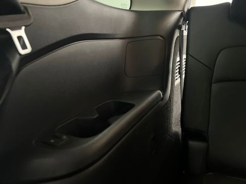 Used 2025 Nissan Pathfinder SL image 29