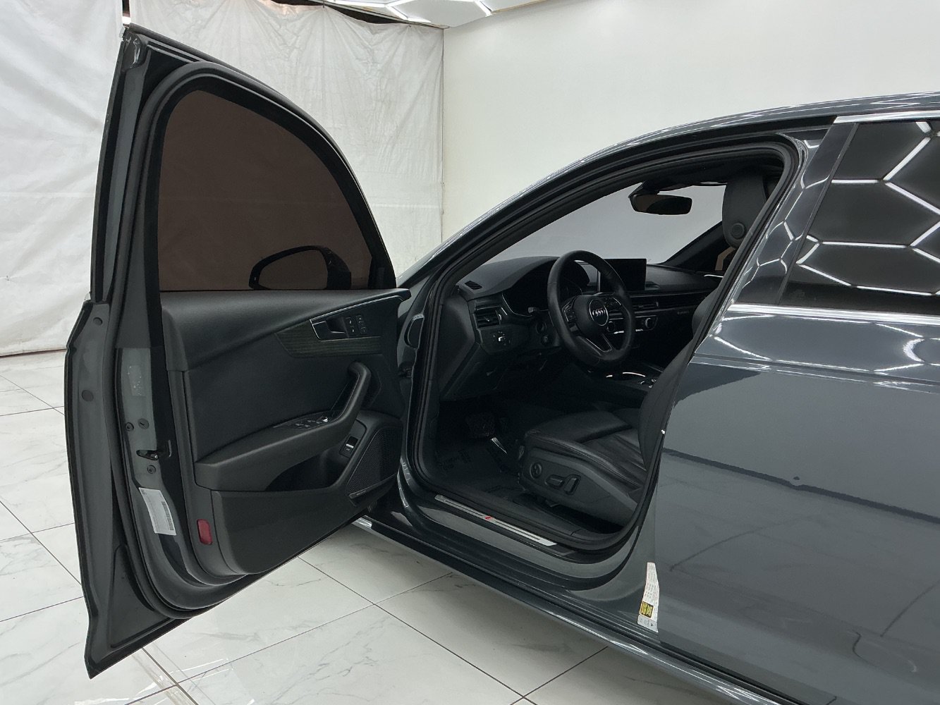 Used 2018 Audi A4 2.0T Premium Plus w/ Premium Plus Package AWD/4WD image 16